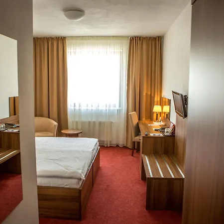 Otel Saffron 4*