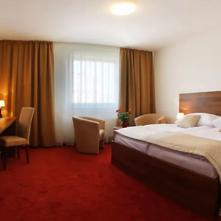 Otel Saffron 4*