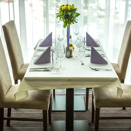 Hotel Saffron 4*